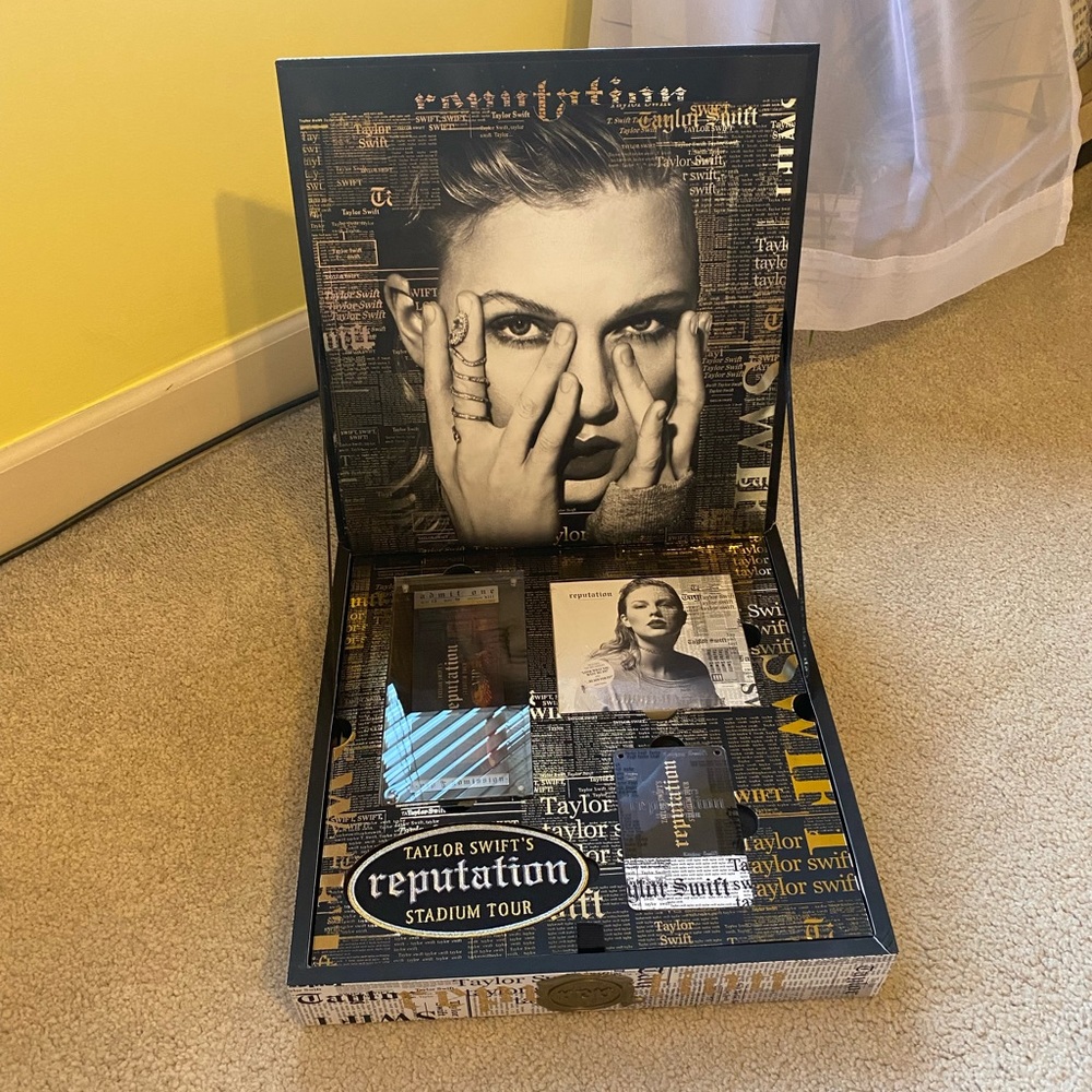 Taylor Swift Reputation Stadium Tour VIP Box